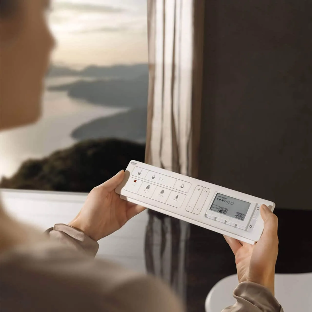2_GROHE_Sensia_Arena_Spatoilet (2)